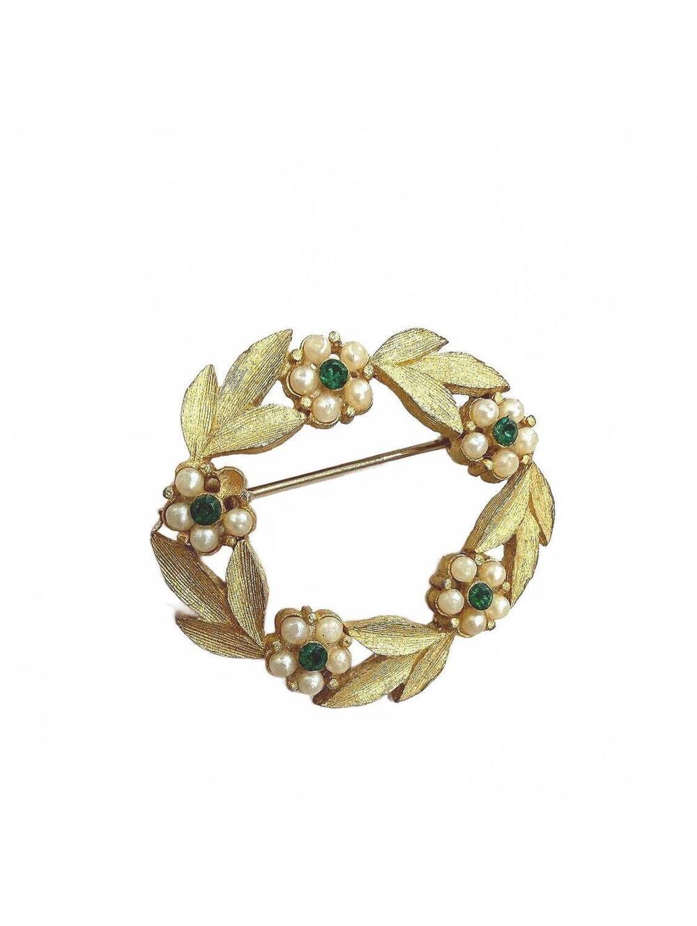 Vintage Gold Tone Floral Wreath Brooch with Faux Pearls and Green Stones